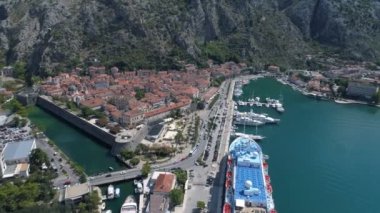 Kotor, Karadağ eski şehrin havadan görünümü