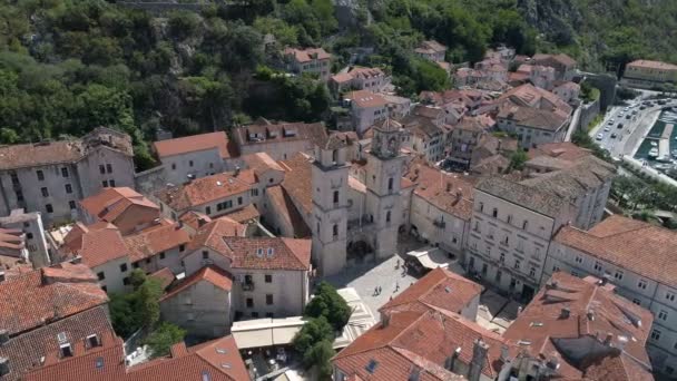 Vista aérea da cidade velha Kotor, Montenegro — Vídeo de Stock