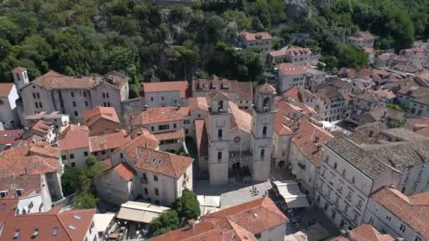 Luchtfoto van oude stad van Kotor, Montenegro — Stockvideo