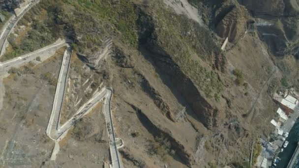 Vista aérea del famoso complejo griego Thira . — Vídeos de Stock