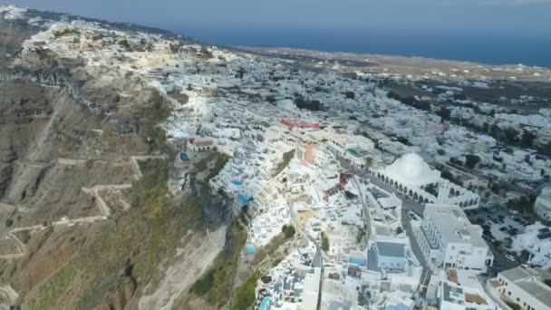 Aerial view of famous Greek resort Thira. — Stock Video