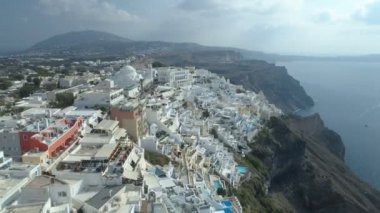 Ünlü Yunan tatil Thira hava görünümünü.