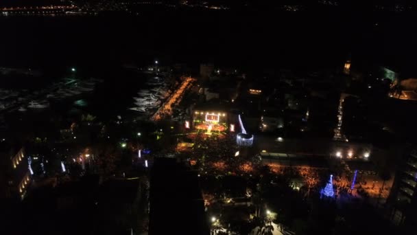 Festa di Capodanno nel centro storico di Budva — Video Stock