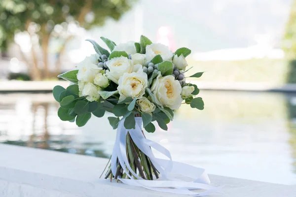 Wedding bouquet of white roses and greenery — Stock Photo, Image