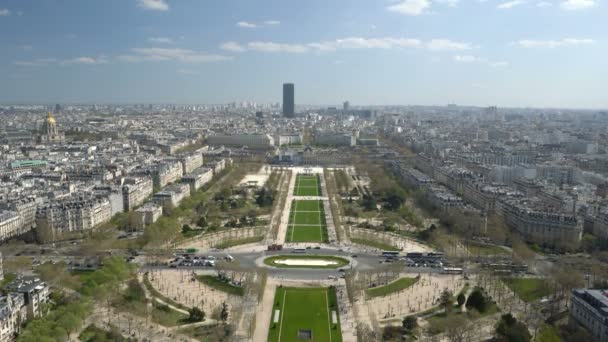 Θέα στο αστικό τοπίο του Παρισιού, Γαλλία με τα σημαντικότερα αξιοθέατα του Παρισιού — Αρχείο Βίντεο