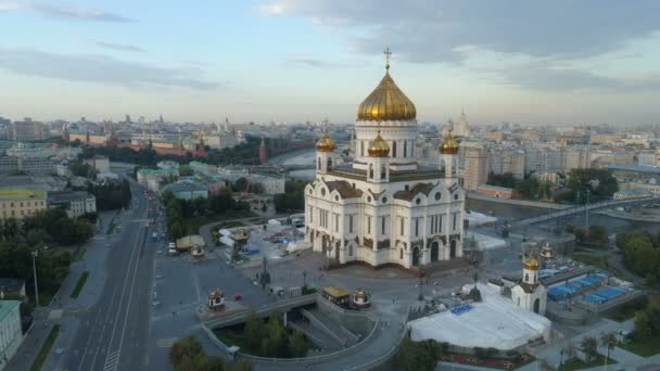 Légi felvétel a Krisztus Megváltó székesegyház Moszkvában — Stock videók