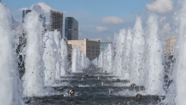 Moskevský vítězný Park fontány den — Stock video