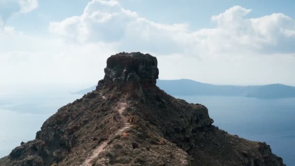 俯瞰圣托里尼 Skaros 岩石的时光流逝. — 图库视频影像