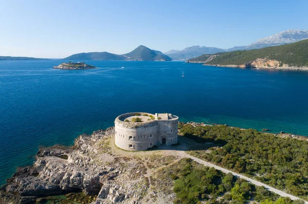 Aerial view of the fortress Arza Lustica peninsula. — Stock Photo, Image