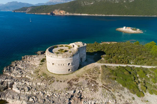Aerial view of the fortress Arza Lustica peninsula. — Stock Photo, Image
