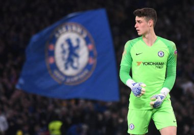 LONDON, ENGLAND - 18 Nisan 2019: Chelsea 'li Kepa Arrizabalaga, Stamford Bridge' deki Chelsea FC (İngiltere) ve SK Slavia Praha (Çek Cumhuriyeti) arasında oynanan 2018 / 19 UEFA Avrupa Ligi çeyrek final maçının ikinci ayağı sırasında çekilmiştir..