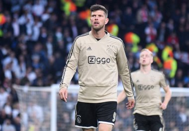 LONDON, ENGLAND - 30 Nisan 2019: Ajax 'lı Klaas-Jan Huntelaar, Tottenham Hotspur (İngiltere) ve AFC Ajax (Hollanda) arasında oynanan 2018 / 19 UEFA Şampiyonlar Ligi yarı final maçının ilk ayağı öncesinde çekilmiştir..
