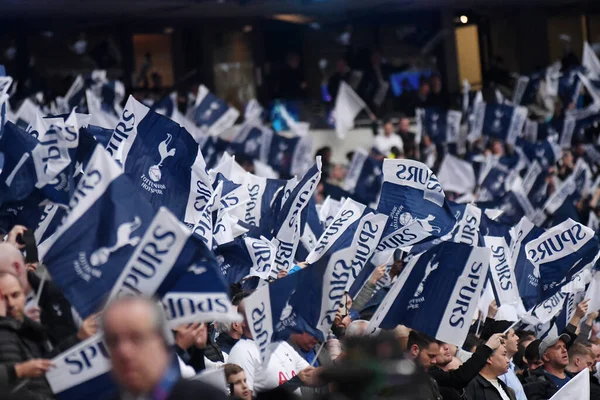 London England April 2019 Tottenham Fans Wave Flags Prior First — Stock Photo, Image