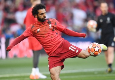 MADRID, İspanya - 1 Haziran 2019: Liverpool 'lu Mohamed Salah, Wanda Metropolitano' daki Tottenham Hotspur (İngiltere) ile Liverpool FC (İngiltere) arasındaki 2018 / 19 UEFA Şampiyonlar Ligi Finali öncesinde çekilmiştir..