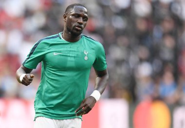 MADRID, SPAIN - 1 Haziran 2019: Tottenham 'dan Moussa Sissoko, Wanda Metropolitano' daki Tottenham Hotspur (İngiltere) ile Liverpool FC (İngiltere) arasındaki 2018 / 19 UEFA Şampiyonlar Ligi Finali öncesinde çekilmiştir..