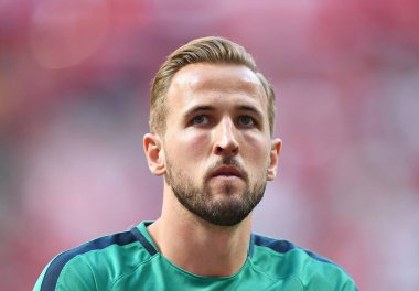 MADRID, İspanya - 1 Haziran 2019: Tottenham 'dan Harry Kane, Wanda Metropolitano' da Tottenham Hotspur (İngiltere) ile Liverpool FC (İngiltere) arasında oynanan 2018 / 19 UEFA Şampiyonlar Ligi Finali öncesinde çekilmiştir..