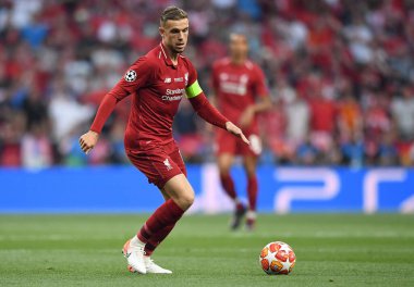 MADRID, İspanya - 1 Haziran 2019: Liverpool 'dan Jordan Henderson, Wanda Metropolitano' da Tottenham Hotspur (İngiltere) ile Liverpool FC (İngiltere) arasında oynanan 2018 / 19 UEFA Şampiyonlar Ligi Finali sırasında çekilmiştir..