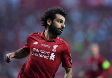 MADRID, İspanya - 1 Haziran 2019: Liverpool 'lu Mohamed Salah, Wanda Metropolitano' daki Tottenham Hotspur (İngiltere) ile Liverpool FC (İngiltere) arasındaki 2018 / 19 UEFA Şampiyonlar Ligi Finali sırasında çekilmiştir..