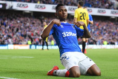 GLASGOW, SCOTLAND - 18 Temmuz 2019: Rangers takımından Alfredo Morelos, 2019 / 20 UEFA Avrupa Ligi 'nin Rangers FC (İskoçya) ile St Joseph' s FC (Cebelitarık) arasında oynanan ilk tur ön eleme karşılaşmasında attığı golü kutluyor.