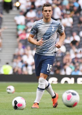 Tottenham 'dan Giovani Lo Celso, Tottenham Hotspur ile Newcastle United FC arasında oynanan 2019 / 20 Premier Lig maçı öncesinde Tottenham Hotspur Stadyumu' nda çekilmiştir..