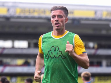 LONDON, ENGLAND - 31 AĞUSTOS 2019: Villa 'dan Jack Grealish, Crystal Palace FC ile Selhurst Park' taki Aston Villa FC arasında oynanan 2019 / 20 Premier Lig maçı öncesinde çekilmiştir..