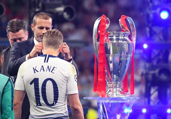 Madrid Spanien Juni 2019 Aleksander Cefrin Och Harry Kane Från — Stockfoto