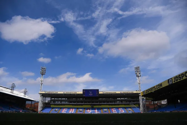 LONDON, ENGLAND - 31 AĞUSTOS 2019: 2019 / 20 Premier Lig maçı öncesinde Selhurst Park 'taki Crystal Palace FC ve Aston Villa FC arasında görülen mekanın genel görünümü.