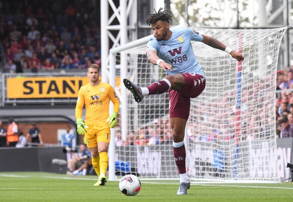 Londen England August 2019 Tyrone Mings Villa Afgebeeld Tijdens Wedstrijd — Stockfoto