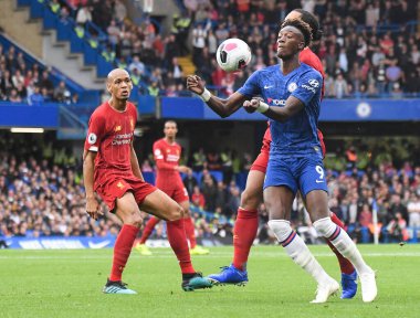 LONDON, ENGLAND - 22 EPTEMBER 2019: Chelsea 'den Tammy Abraham, Stamford Bridge' de Chelsea FC ile Liverpool FC arasında oynanan 2019 / 20 Premier Lig maçı sırasında görüntülendi..