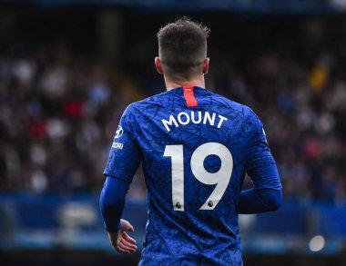 LONDON, ENGLAND - SEPTEMBER 22, 2019: Mason Tony Mount of Chelsea, Stamford Bridge 'de Chelsea FC ve Liverpool FC arasında oynanan 2019 / 20 Premier League maçı sırasında çekilmiştir..