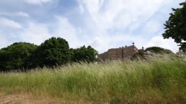 Avonmouth, Bristol ve çevresindeki King 'lerin Weston Evi' nin videosu..