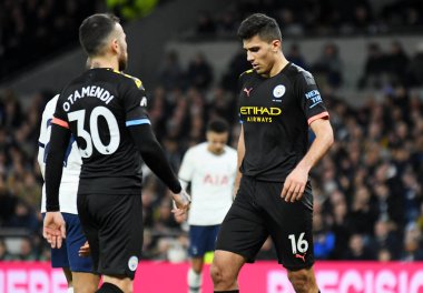 LONDON, ENGLAND - 2 Şubat 2020: Rodrigo Hernandez Cascante of City Tottenham Hotspur ile Manchester City arasında oynanan 2019 / 20 Premier League maçı sırasında Tottenham Hotspur Stadyumu 'nda çekilmiştir..