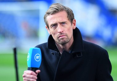 LONDON, ENGLAND - 22 Şubat 2020: Peter Crouch, Stamford Bridge 'de Chelsea FC ve Tottenham Hotspur arasında oynanan 2019 / 20 Premier Lig maçı öncesinde çekilmiştir.