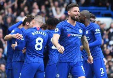 LONDON, ENGLAND - 22 Şubat 2020: Chelsea 'li Olivier Giroud, Chelsea FC ve Tottenham Hotspur arasında Stamford Bridge' de oynanan 2019 / 20 Premier League maçı sırasında çekilmiştir..