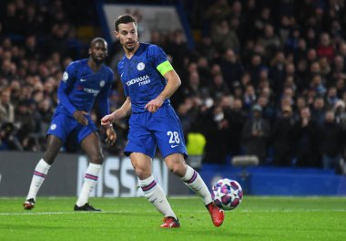 LONDON, ENGLAND - 26 Şubat 2020: Chelsea 'li Cesar Azpilicueta, Chelsea FC ve Bayern Münih arasında oynanan 2019 / 20 UEFA Şampiyonlar Ligi 16..