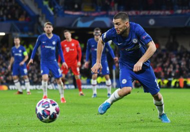 LONDON, ENGLAND - 26 Şubat 2020: Chelsea 'li Mateo Kovaciç, Chelsea FC ve Bayern Münih arasında oynanan 2019 / 20 UEFA Şampiyonlar Ligi 16..