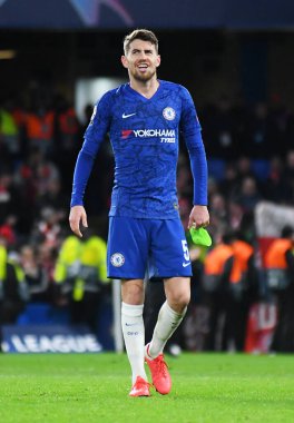 LONDON, ENGLAND - 26 Şubat 2020: Chelsea 'li Jorge Luiz Frello Filho (Jorginho) Chelsea FC ve Bayern Münih arasında oynanan 2019 / 20 UEFA Şampiyonlar Ligi 16..