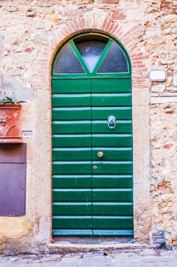Eski kapı kemer, tarihi bina kullanımı ile tüketilen ahşap ile