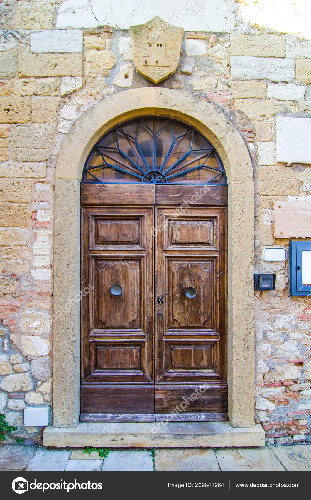 Antigua Puerta Con Arco Madera Consumida Por Uso Edificio Histórico