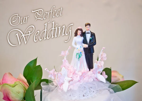 Статуэтки Свадебного Торта Жениха Невесты Желают Молодоженам Счастья Идеальная Свадьба — стоковое фото