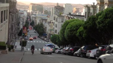 San Francisco Nob Hill 'de sabah trafiği