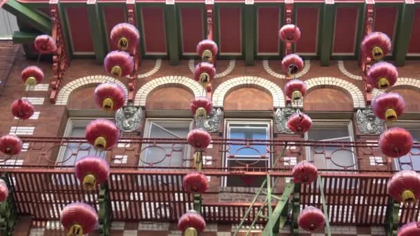 Chinesische Laternendekoration Auf Außengebäude Chinatown — Stockvideo