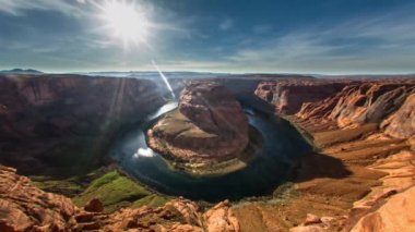 Arizona 'da Horseshoe Bend' de günbatımı