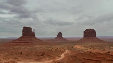 Utah, Anıt Vadisi 'ndeki manzara