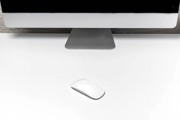Espaço Trabalho Computador Desktop Tela Branco Mock Computador Desktop Acessórios — Fotografia de Stock
