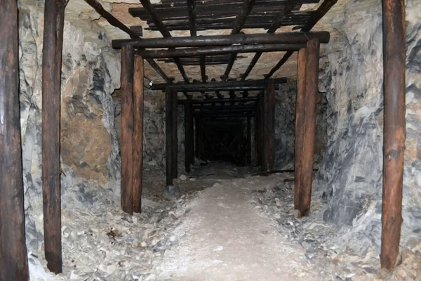Aufgelassene Minen Stollenbruch Von Soka — Stockfoto