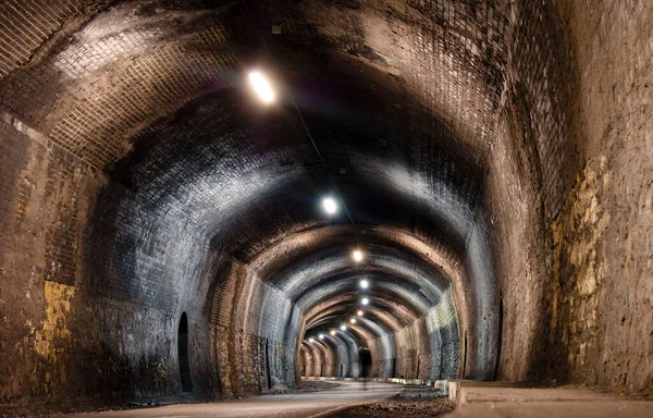 Interior Headstone Tunnel Monsal Trail Man Walking Bakewell — Stock Photo, Image