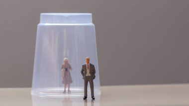 Kadınlara karşı önyargı.