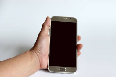 Akıllı telefonu tutan el..