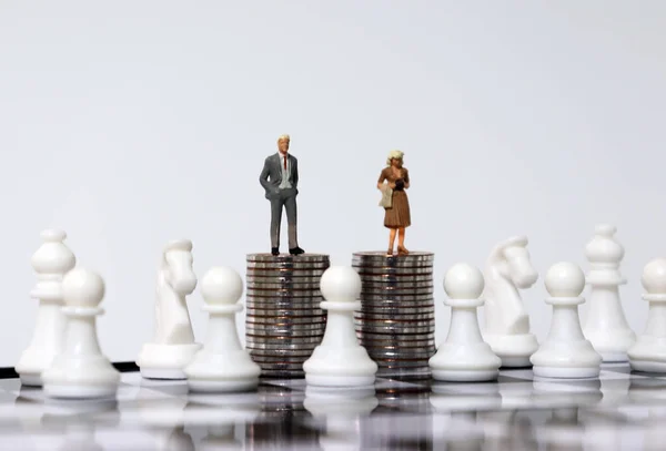 Miniature People Standing Pile Coins Chessboard — Stock Photo, Image